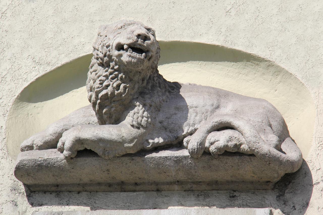 Hotel Loewen Mellingen Rom bilde